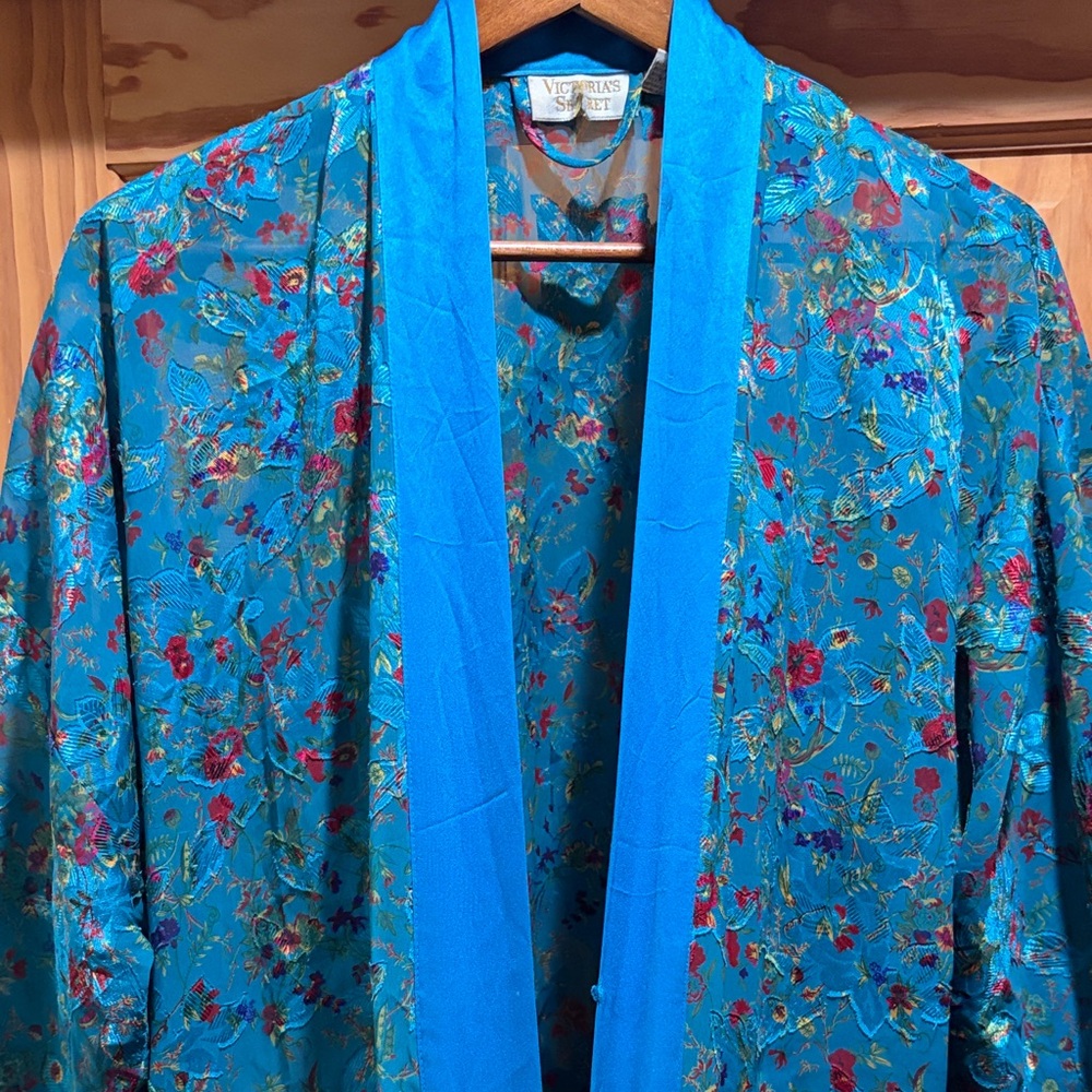 Vintage Victoria’s Secret Gold Label Sheer Floral Kimono Robe - No belt